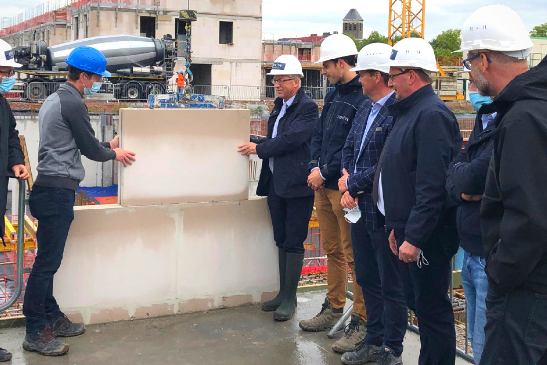 Eerste steenlegging van het woonproject Saffrou in Oudenaarde